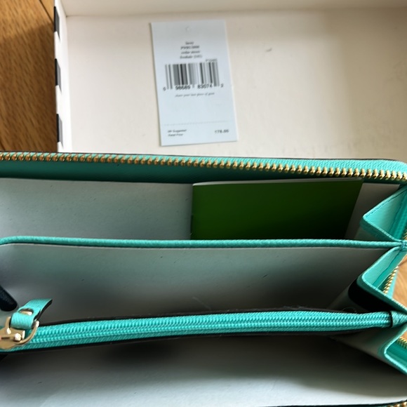 kate spade / lacey / cedar street / wallet - brand new in the box with tags - Picture 2 of 6